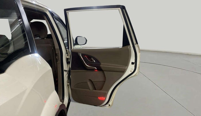 2014 Mahindra XUV500 W6, Diesel, Manual, 49,271 km, RHS Rear Door