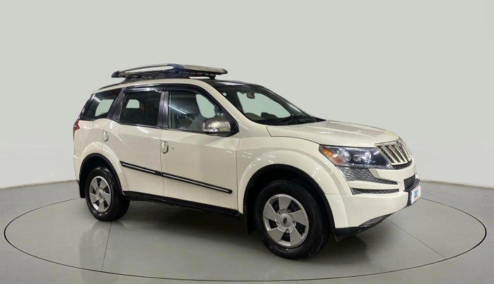2014 Mahindra XUV500 W6, Diesel, Manual, 49,271 km, Right Front Diagonal