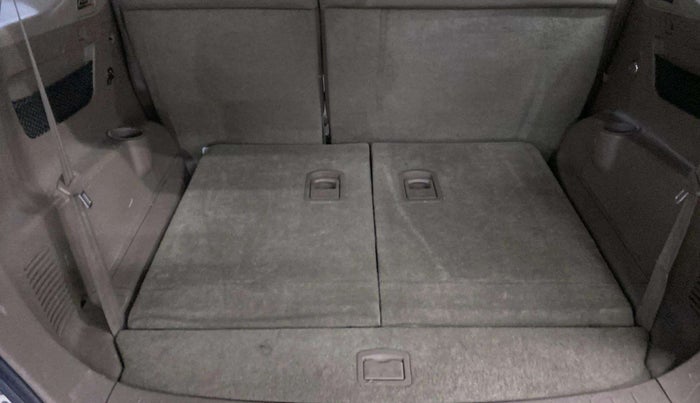 2014 Mahindra XUV500 W6, Diesel, Manual, 49,271 km, Boot Inside