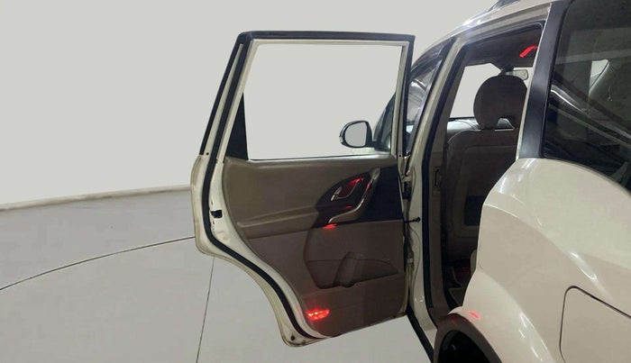 2014 Mahindra XUV500 W6, Diesel, Manual, 49,271 km, LHS Rear Door