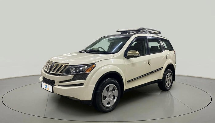 2014 Mahindra XUV500 W6, Diesel, Manual, 49,271 km, Left Front Diagonal