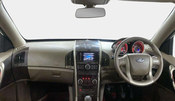 2014 Mahindra XUV500 W6, Diesel, Manual, 49,271 km, Dashboard