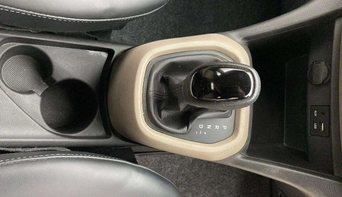 2018 Hyundai Grand i10 SPORTZ AT 1.2 KAPPA VTVT, Petrol, Automatic, 70,562 km, Gear Lever