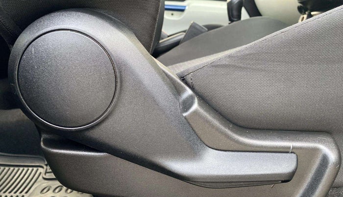 2021 Maruti IGNIS DELTA 1.2, Petrol, Manual, 10,113 km, Driver Side Adjustment Panel