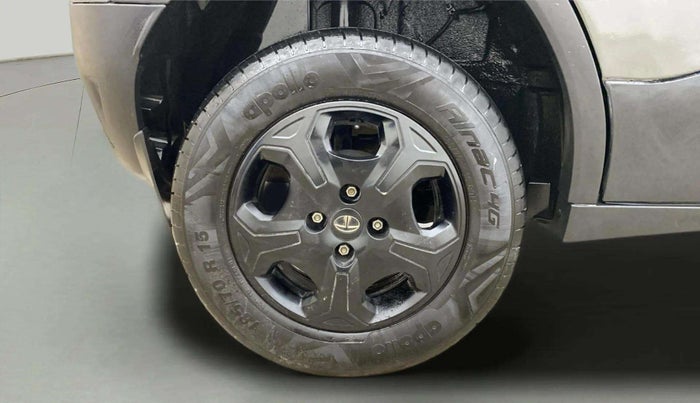 2022 Tata PUNCH ACCOMPLISHED MT, Petrol, Manual, 39,665 km, Right Rear Wheel