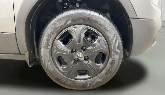 2022 Tata PUNCH ACCOMPLISHED MT, Petrol, Manual, 39,665 km, Right Front Wheel