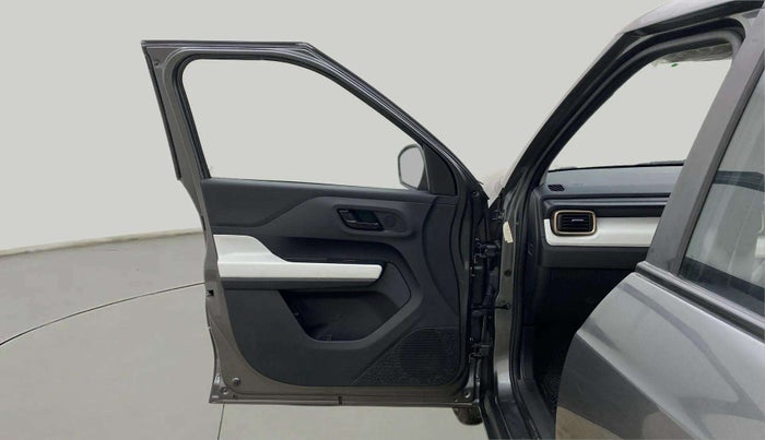 2022 Tata PUNCH ACCOMPLISHED MT, Petrol, Manual, 39,665 km, LHS Front Door