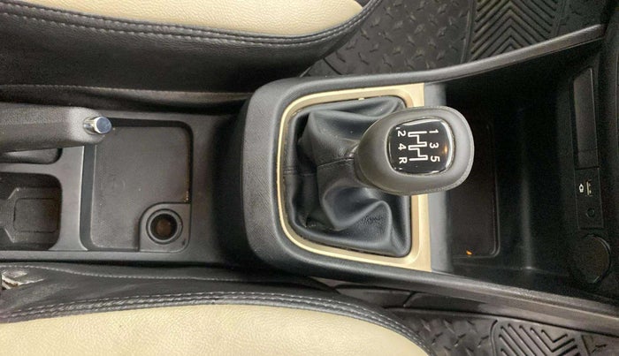 2022 Tata PUNCH ACCOMPLISHED MT, Petrol, Manual, 39,665 km, Gear Lever