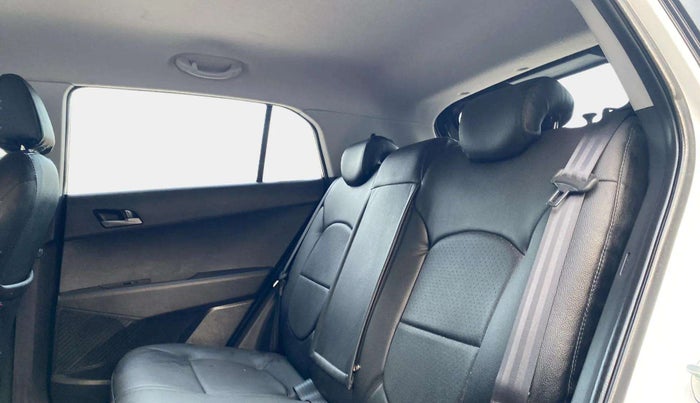 2016 Hyundai Creta SX PLUS  ANNIVERSARY EDITION 1.6 PETROL, Petrol, Manual, 27,493 km, Right Side Rear Door Cabin