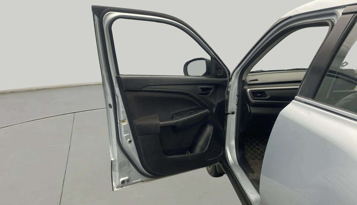 2023 Maruti BREZZA VXI SMART HYBRID, Petrol, Manual, 20,992 km, LHS Front Door