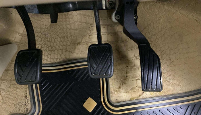 2018 Maruti Ciaz SIGMA 1.5 SHVS MT  PETROL, Petrol, Manual, 57,889 km, Pedals