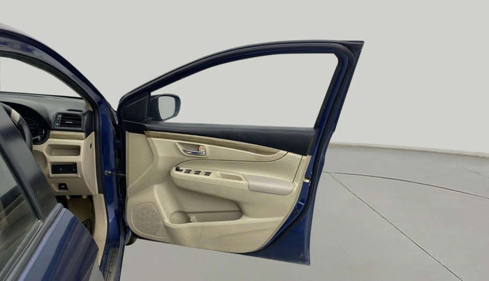 2018 Maruti Ciaz SIGMA 1.5 SHVS MT  PETROL, Petrol, Manual, 57,889 km, RHS Front Door