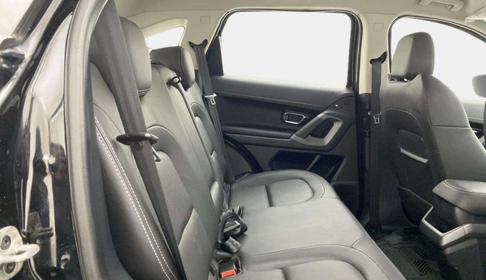 2020 Tata Harrier XZA 2.0L DARK EDITION, Diesel, Automatic, 59,316 km, Right Side Rear Door Cabin