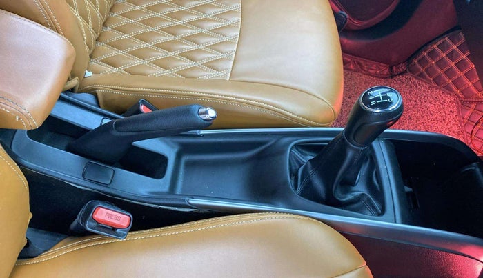 2021 Maruti Baleno DELTA PETROL 1.2, Petrol, Manual, 33,485 km, Gear Lever