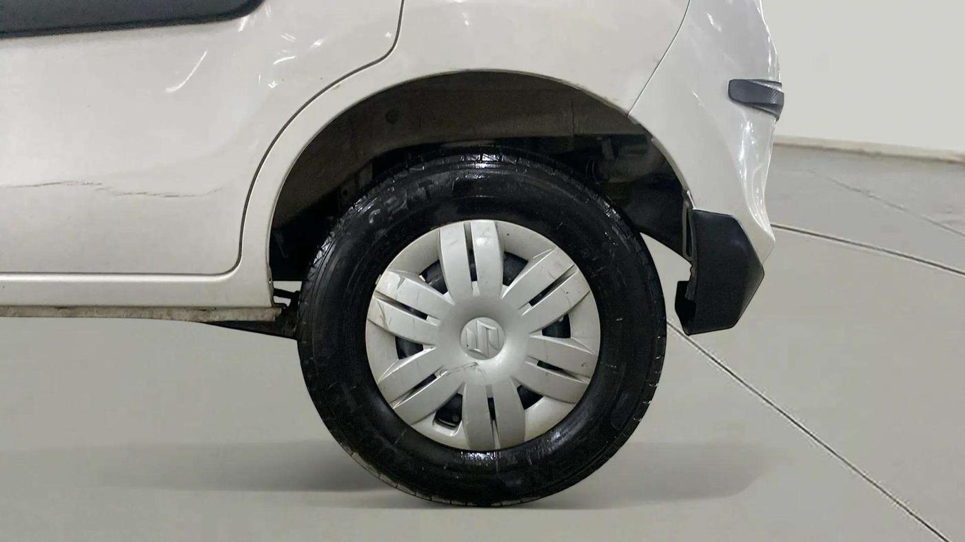 2021 Maruti Alto VXI, Petrol, Manual, 5,642 km, Left Rear Wheel