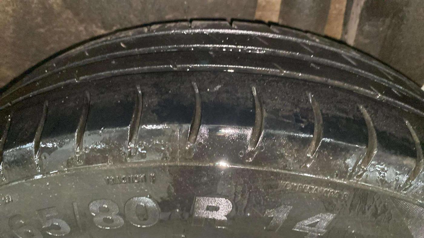 2021 Maruti Swift Dzire TOUR S-CNG, CNG, Manual, 75,791 km, Left Rear Tyre Tread