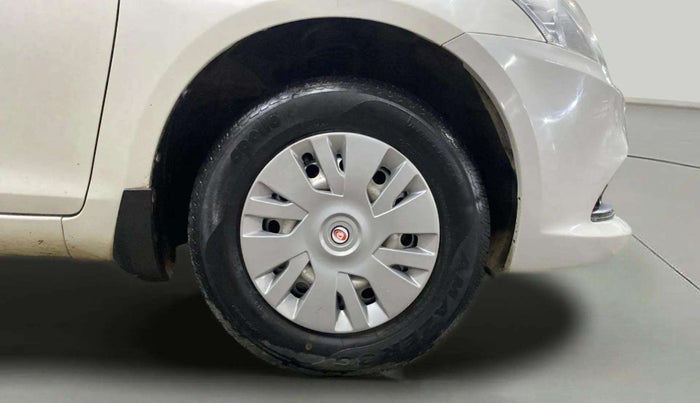 2021 Maruti Swift Dzire TOUR S-CNG, CNG, Manual, 75,791 km, Right Front Wheel