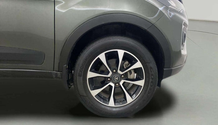 2021 Tata NEXON XZA PLUS SUNROOF DUAL TONE PETROL, Petrol, Automatic, 34,209 km, Right Front Wheel