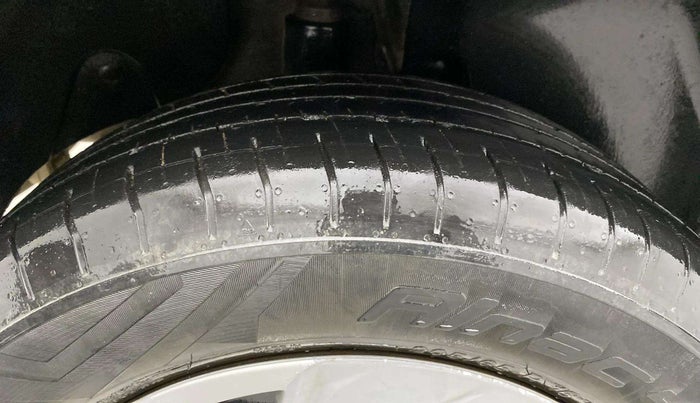 2022 Hyundai Creta E 1.5 PETROL, Petrol, Manual, 60,152 km, Right Rear Tyre Tread