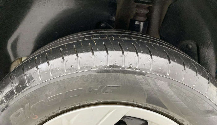 2022 Hyundai Creta E 1.5 PETROL, Petrol, Manual, 60,152 km, Left Rear Tyre Tread