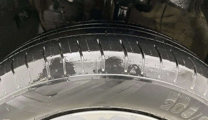 2022 Hyundai Creta E 1.5 PETROL, Petrol, Manual, 60,152 km, Left Front Tyre Tread