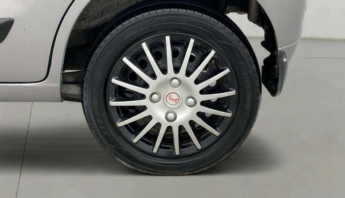 2015 Maruti Wagon R 1.0 VXI, Petrol, Manual, 36,106 km, Left Rear Wheel