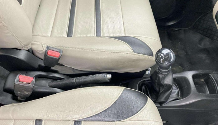 2015 Maruti Wagon R 1.0 VXI, Petrol, Manual, 36,106 km, Gear Lever