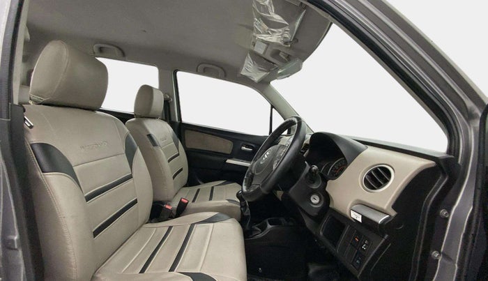 2015 Maruti Wagon R 1.0 VXI, Petrol, Manual, 36,106 km, Right Side Front Door Cabin