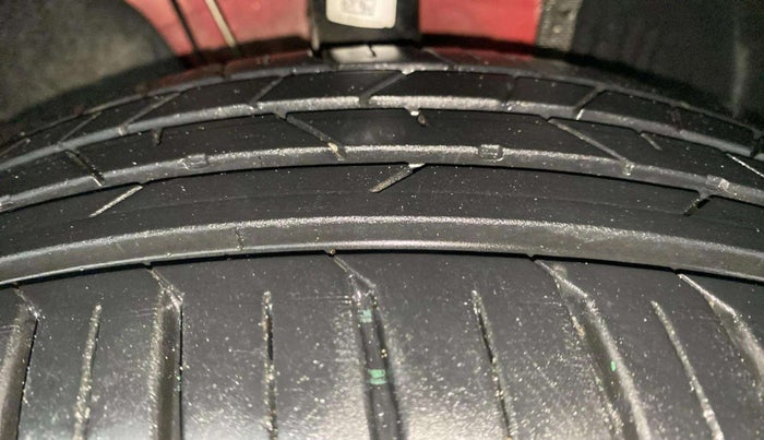 2023 Skoda SLAVIA ACTIVE 1.0L TSI MT, Petrol, Manual, 7,133 km, Right Front Tyre Tread