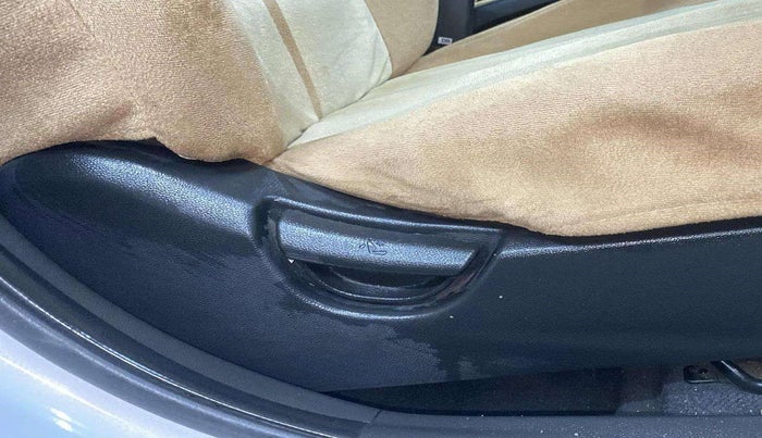 2018 Hyundai Grand i10 MAGNA 1.2 KAPPA VTVT, Petrol, Manual, 12,728 km, Driver Side Adjustment Panel