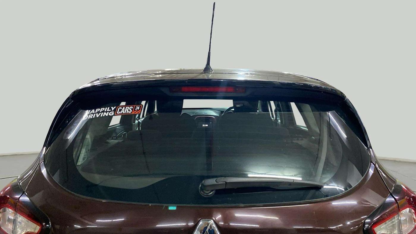 2018 Renault Captur RXT PETROL, Petrol, Manual, 1,06,557 km, Rear Windshield