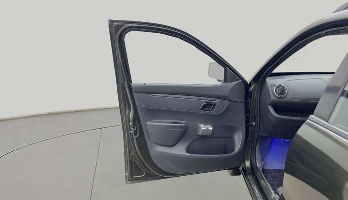 2016 Renault Kwid RXL, Petrol, Manual, 74,673 km, LHS Front Door