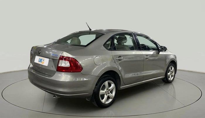 2015 Skoda Rapid AMBITION 1.6 MPI MT PLUS, Petrol, Manual, 65,679 km, Right Back Diagonal