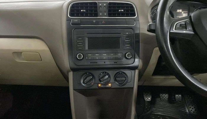 2015 Skoda Rapid AMBITION 1.6 MPI MT PLUS, Petrol, Manual, 65,679 km, Air Conditioner