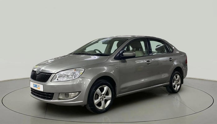 2015 Skoda Rapid AMBITION 1.6 MPI MT PLUS, Petrol, Manual, 65,679 km, Left Front Diagonal