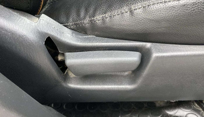 2016 Maruti Alto K10 VXI, Petrol, Manual, 73,826 km, Driver Side Adjustment Panel