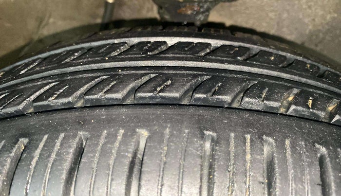 2016 Maruti Alto K10 VXI, Petrol, Manual, 73,826 km, Right Front Tyre Tread