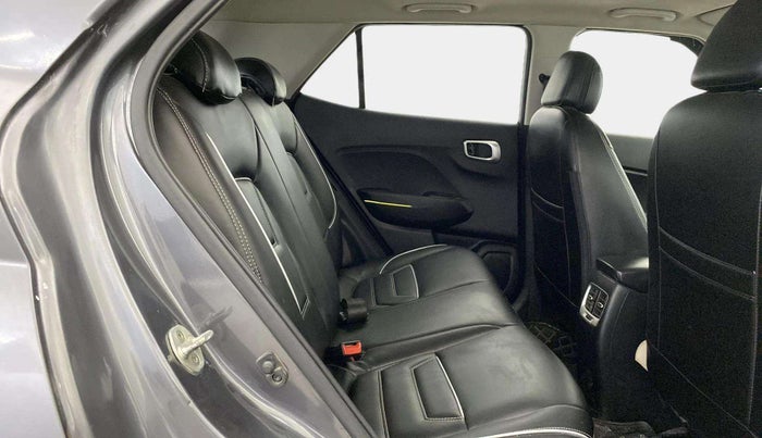 2021 Hyundai VENUE SX 1.0 TURBO IMT, Petrol, Manual, 61,879 km, Right Side Rear Door Cabin