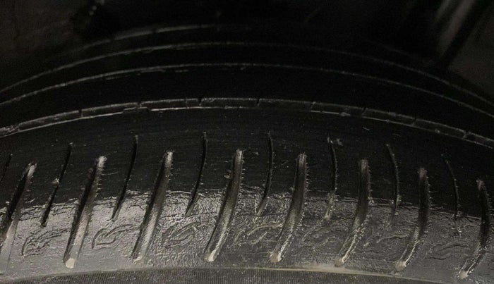 2021 Hyundai VENUE SX 1.0 TURBO IMT, Petrol, Manual, 61,879 km, Left Rear Tyre Tread