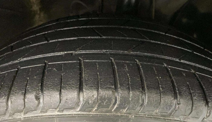 2021 Hyundai VENUE SX 1.0 TURBO IMT, Petrol, Manual, 61,879 km, Right Front Tyre Tread