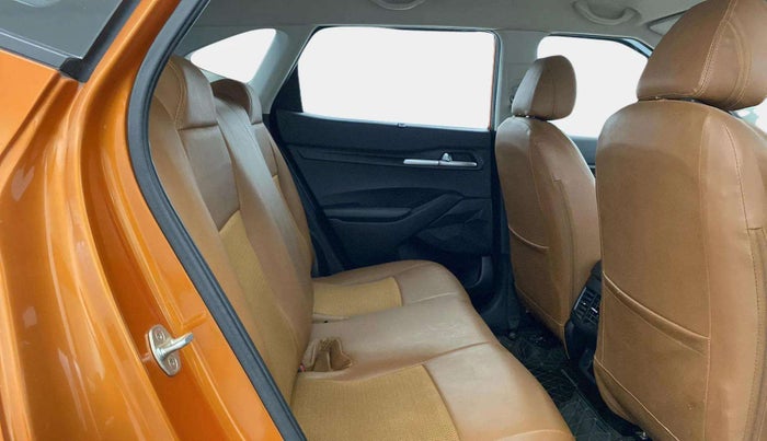 2019 KIA SELTOS HTK PLUS 1.5, Petrol, Manual, 52,961 km, Right Side Rear Door Cabin