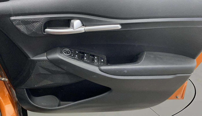 2019 KIA SELTOS HTK PLUS 1.5, Petrol, Manual, 52,961 km, Driver Side Door Panels Control