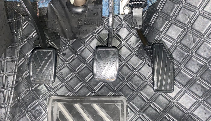 2020 Maruti Swift VXI, Petrol, Manual, 49,503 km, Pedals