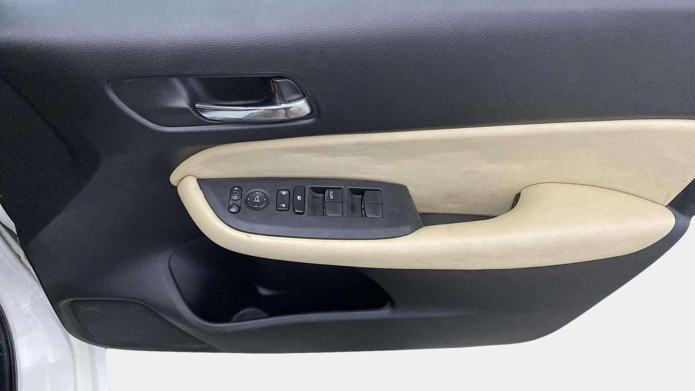 2021 Honda City 1.5L I-VTEC VX CVT, Petrol, Automatic, 31,199 km, Driver Side Door Panels Control