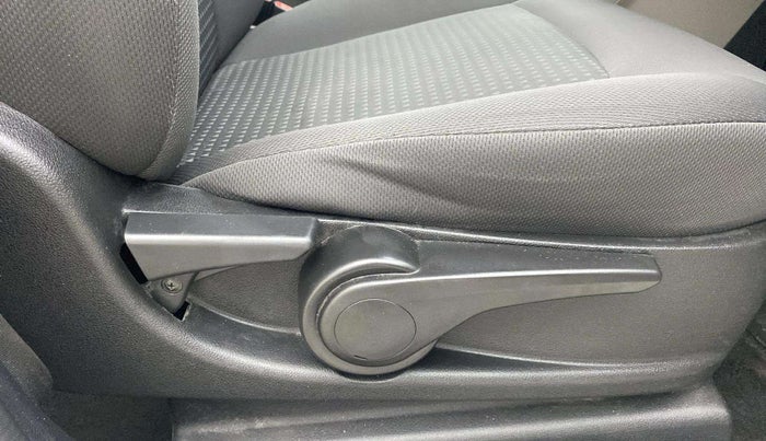 2018 Tata Tiago XZ PETROL, Petrol, Manual, 47,622 km, Driver Side Adjustment Panel