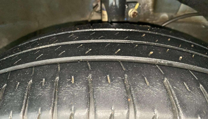 2021 Maruti XL6 ZETA MT, Petrol, Manual, 49,142 km, Right Front Tyre Tread