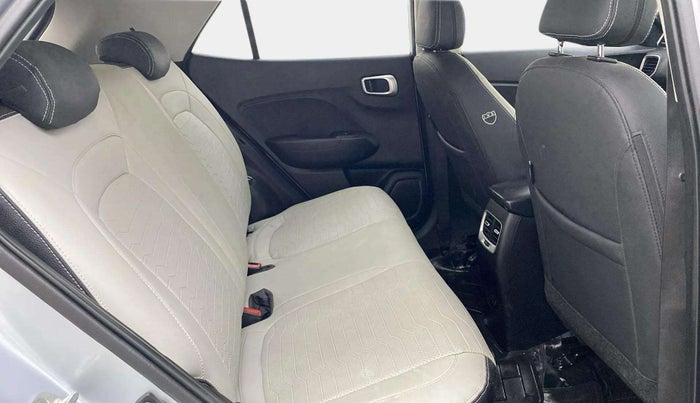 2019 Hyundai VENUE SX PLUS 1.0 TURBO DCT, Petrol, Automatic, 71,047 km, Right Side Rear Door Cabin