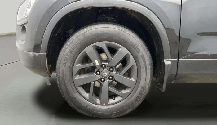 2021 Tata Harrier XT PLUS 2.0L KRYOTEC DARK EDITON, Diesel, Manual, 62,468 km, Left Front Wheel