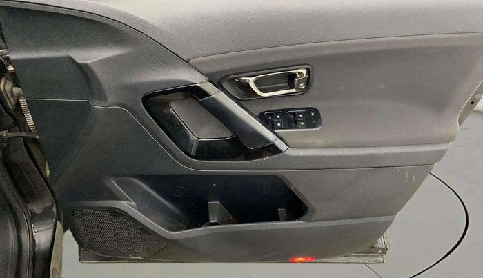 2021 Tata Harrier XT PLUS 2.0L KRYOTEC DARK EDITON, Diesel, Manual, 62,468 km, Driver Side Door Panels Control