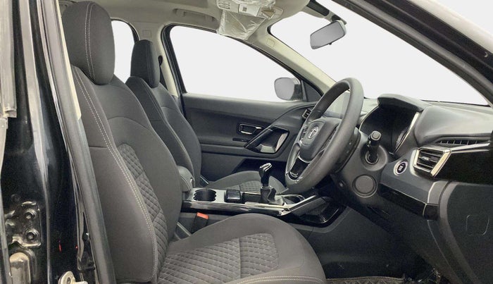 2021 Tata Harrier XT PLUS 2.0L KRYOTEC DARK EDITON, Diesel, Manual, 62,468 km, Right Side Front Door Cabin